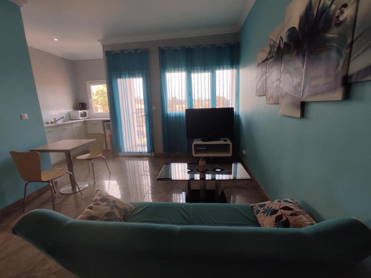 Yaoundé Residence Jardin Tropical מראה חיצוני תמונה