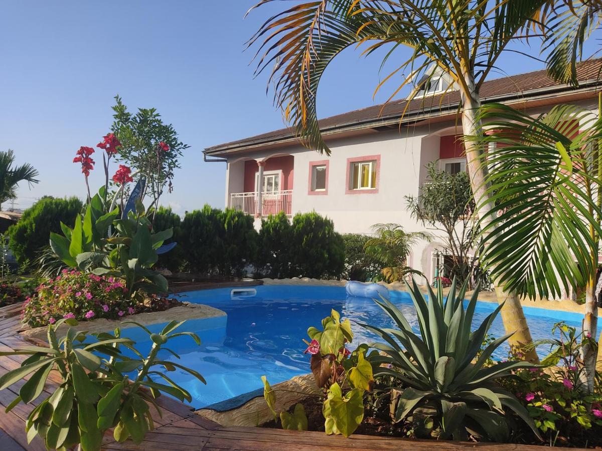 Yaoundé Residence Jardin Tropical מראה חיצוני תמונה
