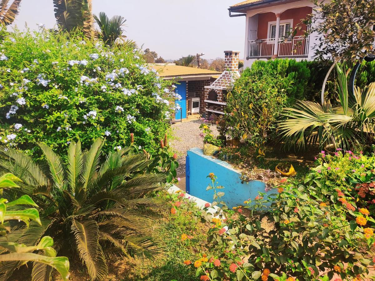 Yaoundé Residence Jardin Tropical מראה חיצוני תמונה