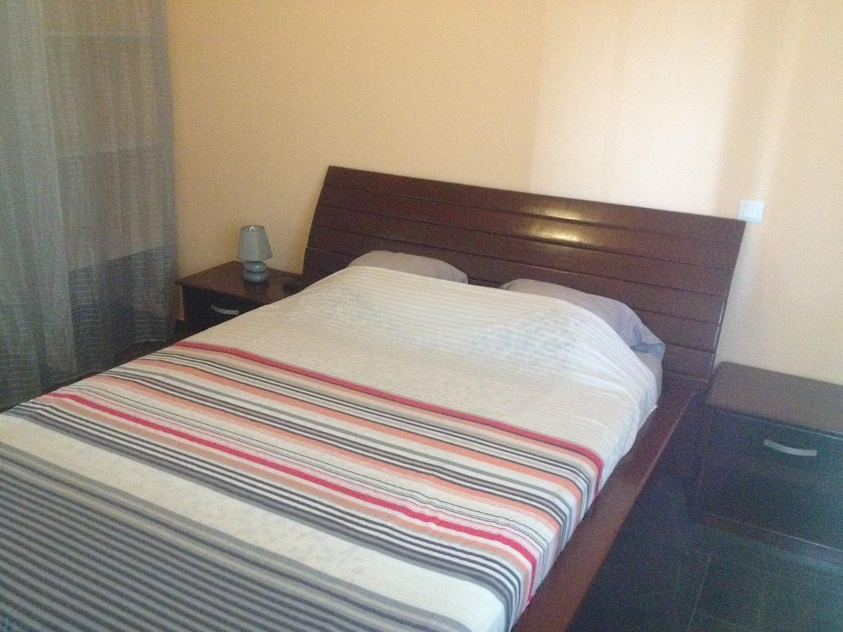 Yaoundé Residence Jardin Tropical מראה חיצוני תמונה